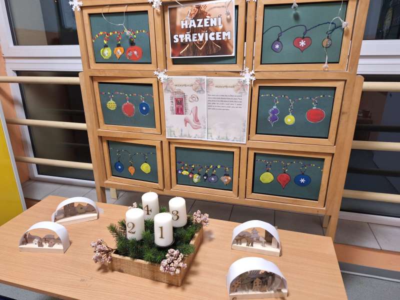 vanoce-ve-skole-2024-24