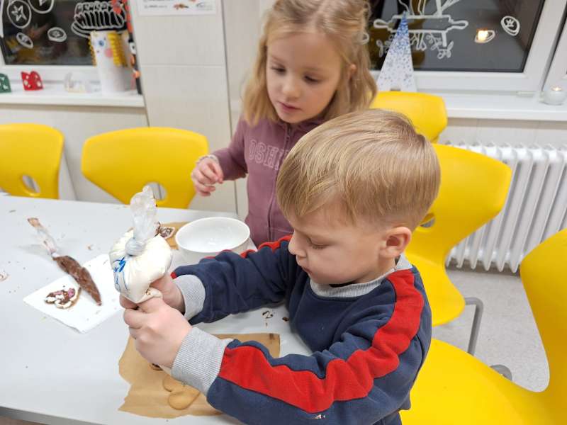 vanoce-ve-skole-2024-25